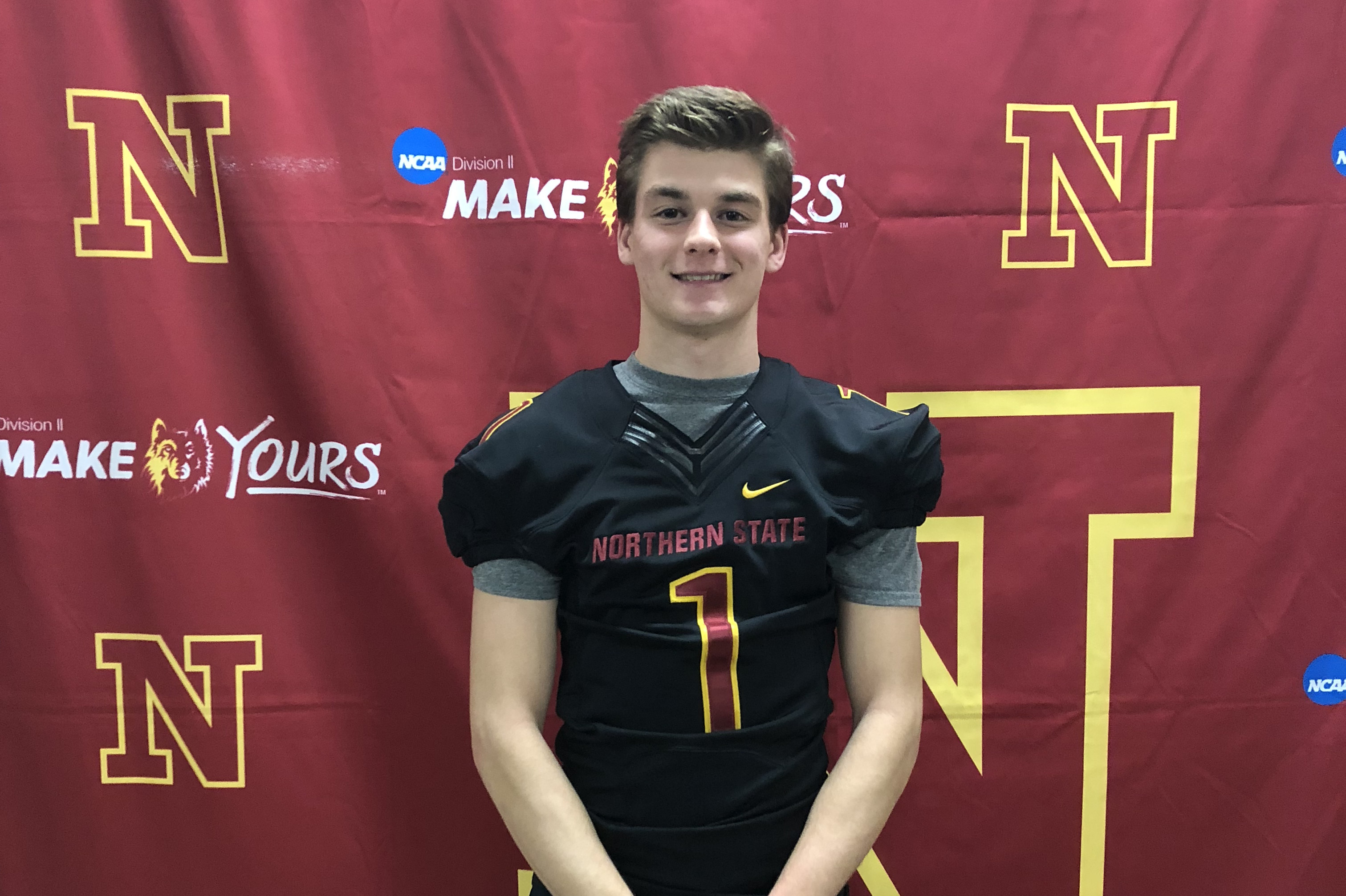 Schroeder commits to Northern State University