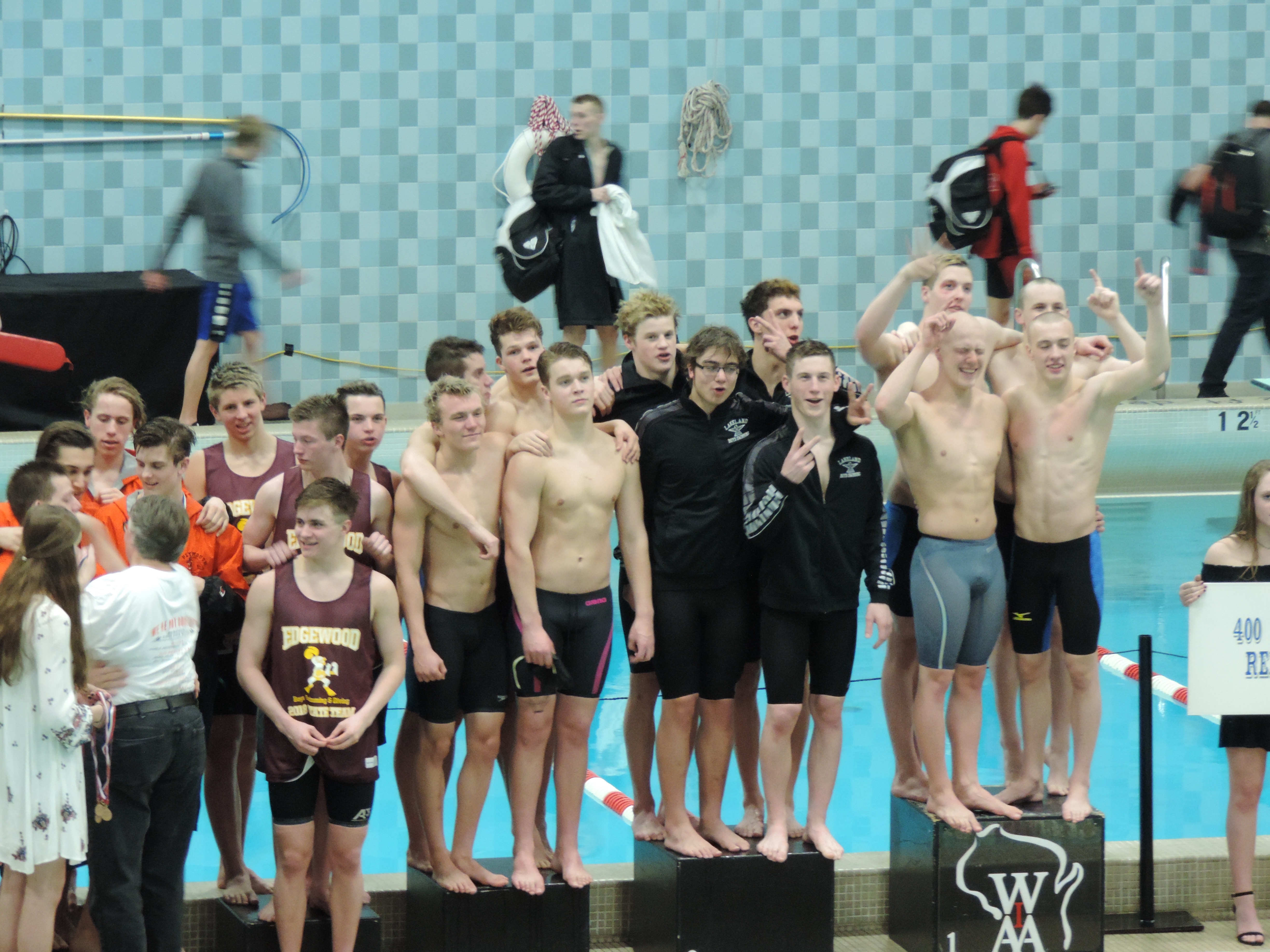 Jaguars Roundup (Swimming and Basketball): Jaguars swim team finishes 3rd at State