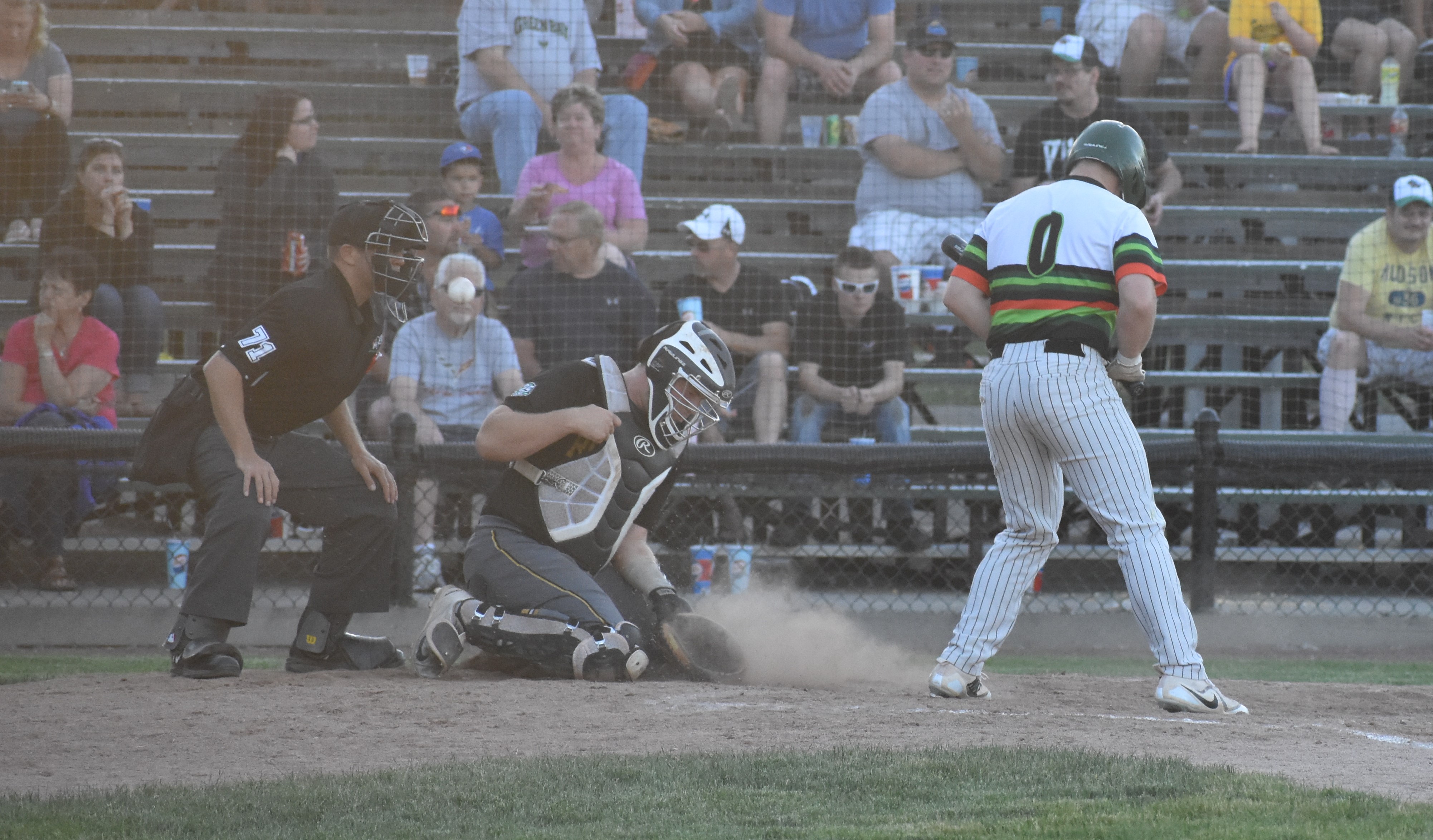 Bullfrogs rally from five runs down to win in dramatic finish