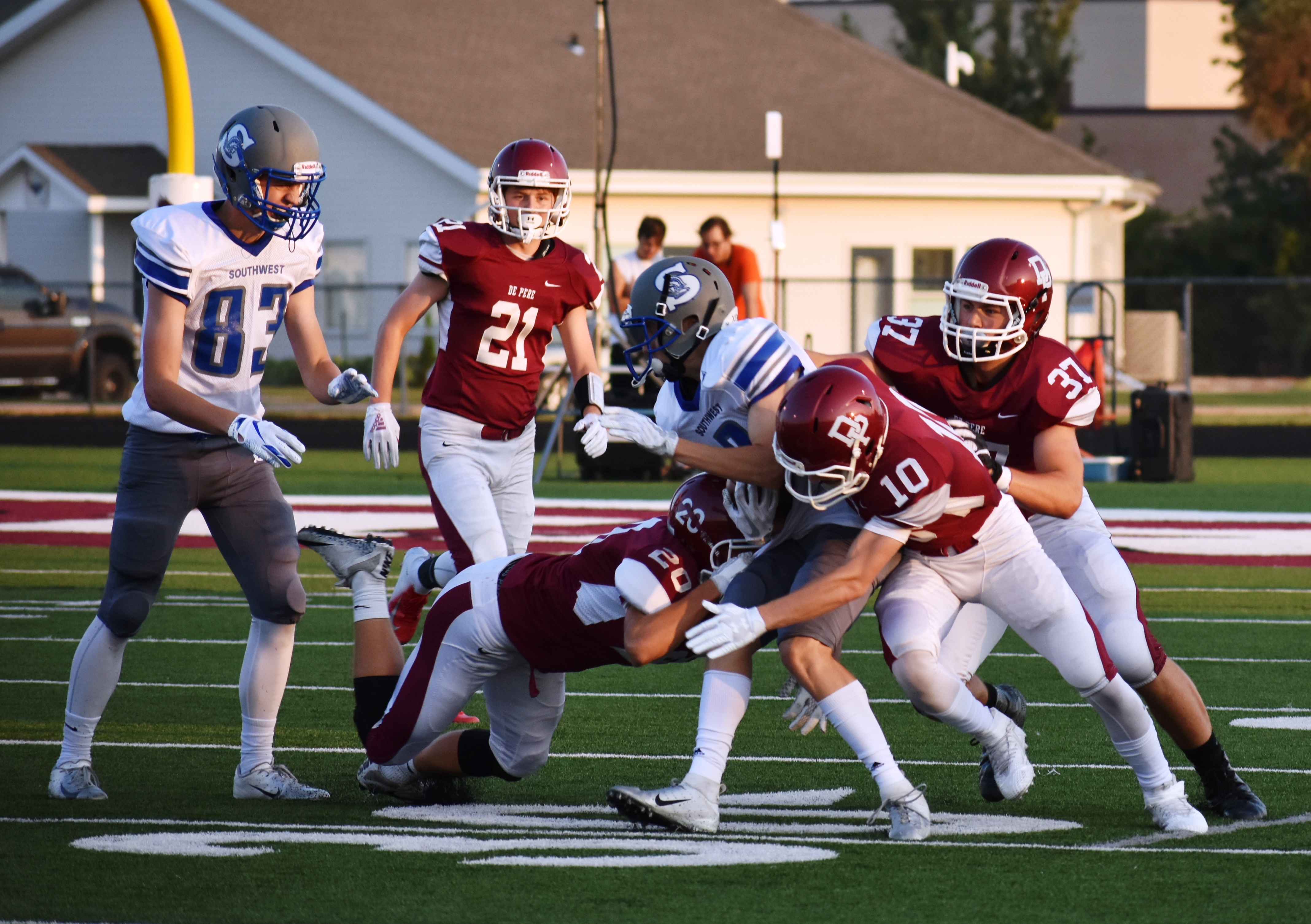 De Pere stuns Southwest with late rally; Bay Port rolls again