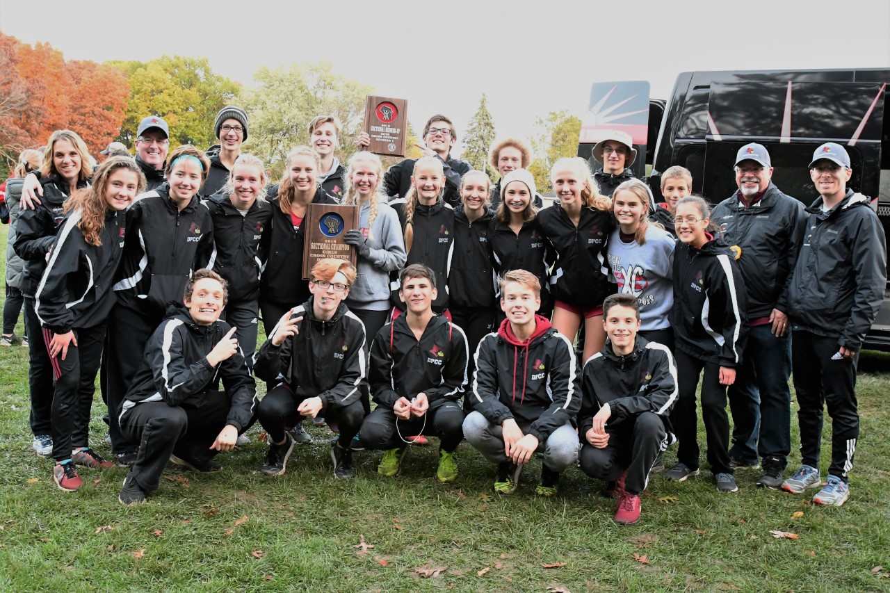 De Pere cross country teams heading to state