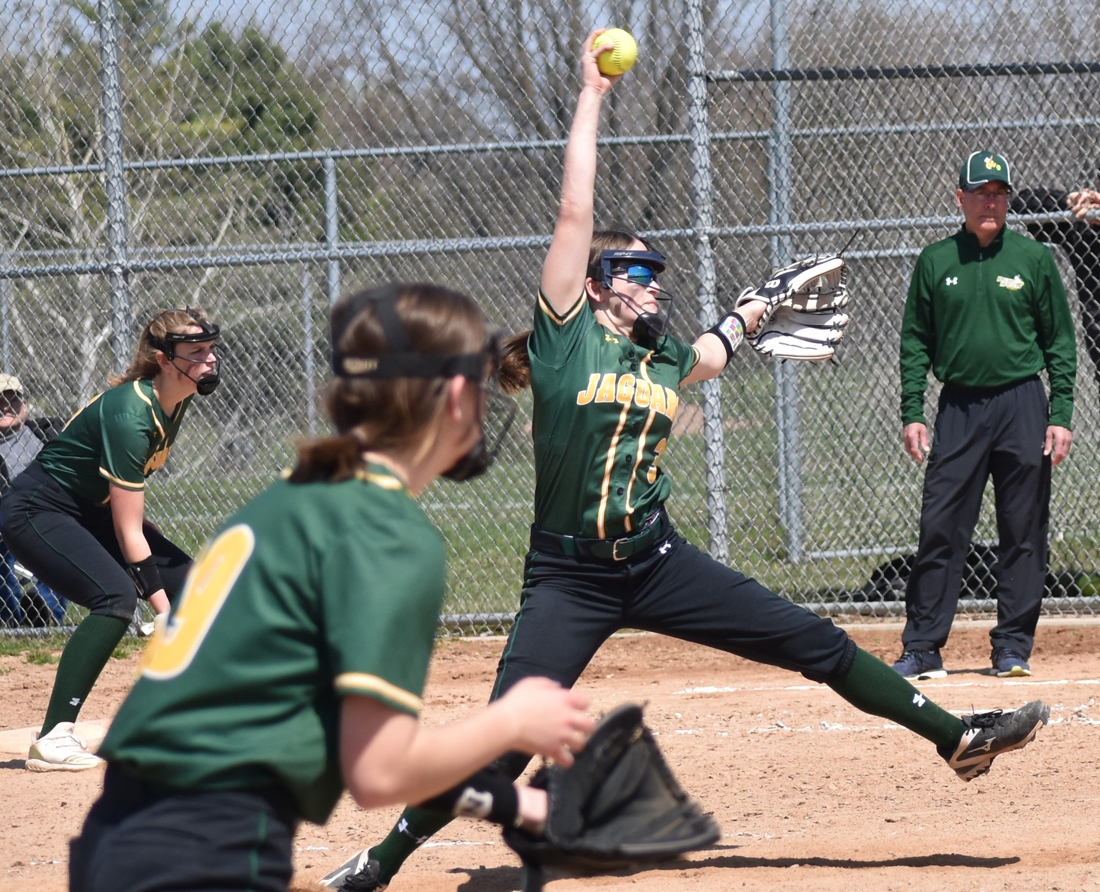 Jaguars’ softball assumes control of FRCC with doubleheader victory