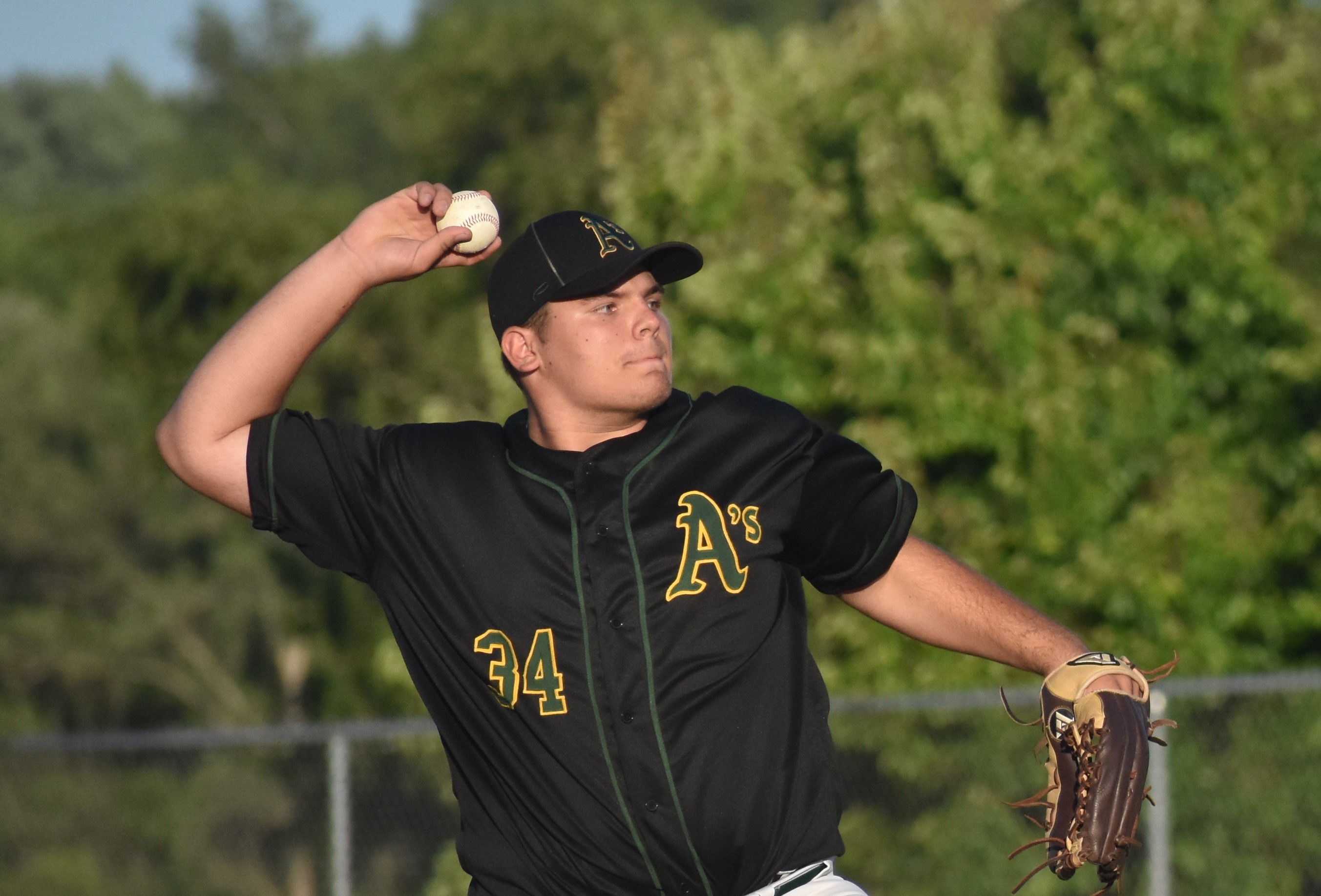 A’s hold off Shockers