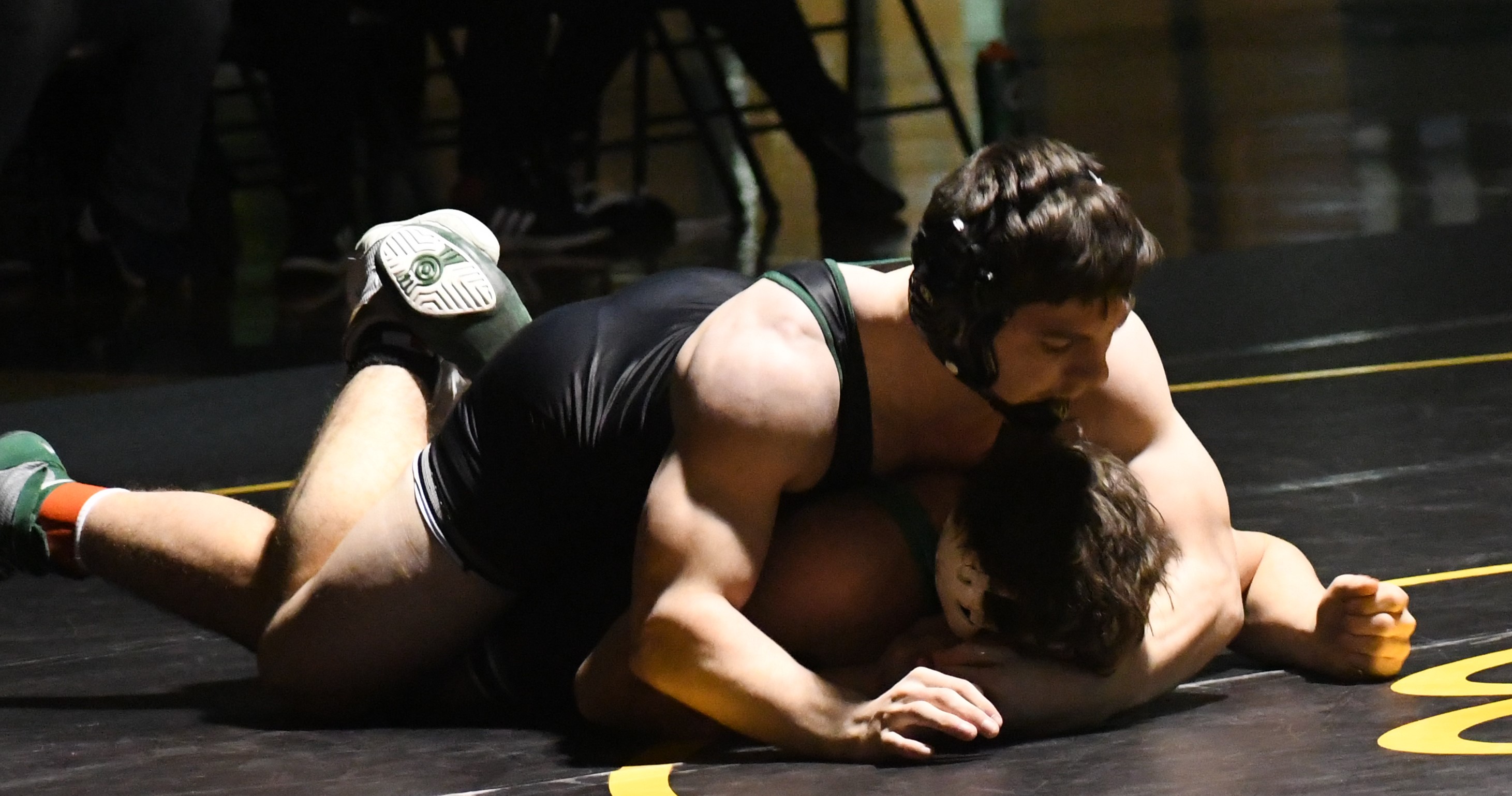 Jaguars fall to Cougars in non-conference wrestling dual