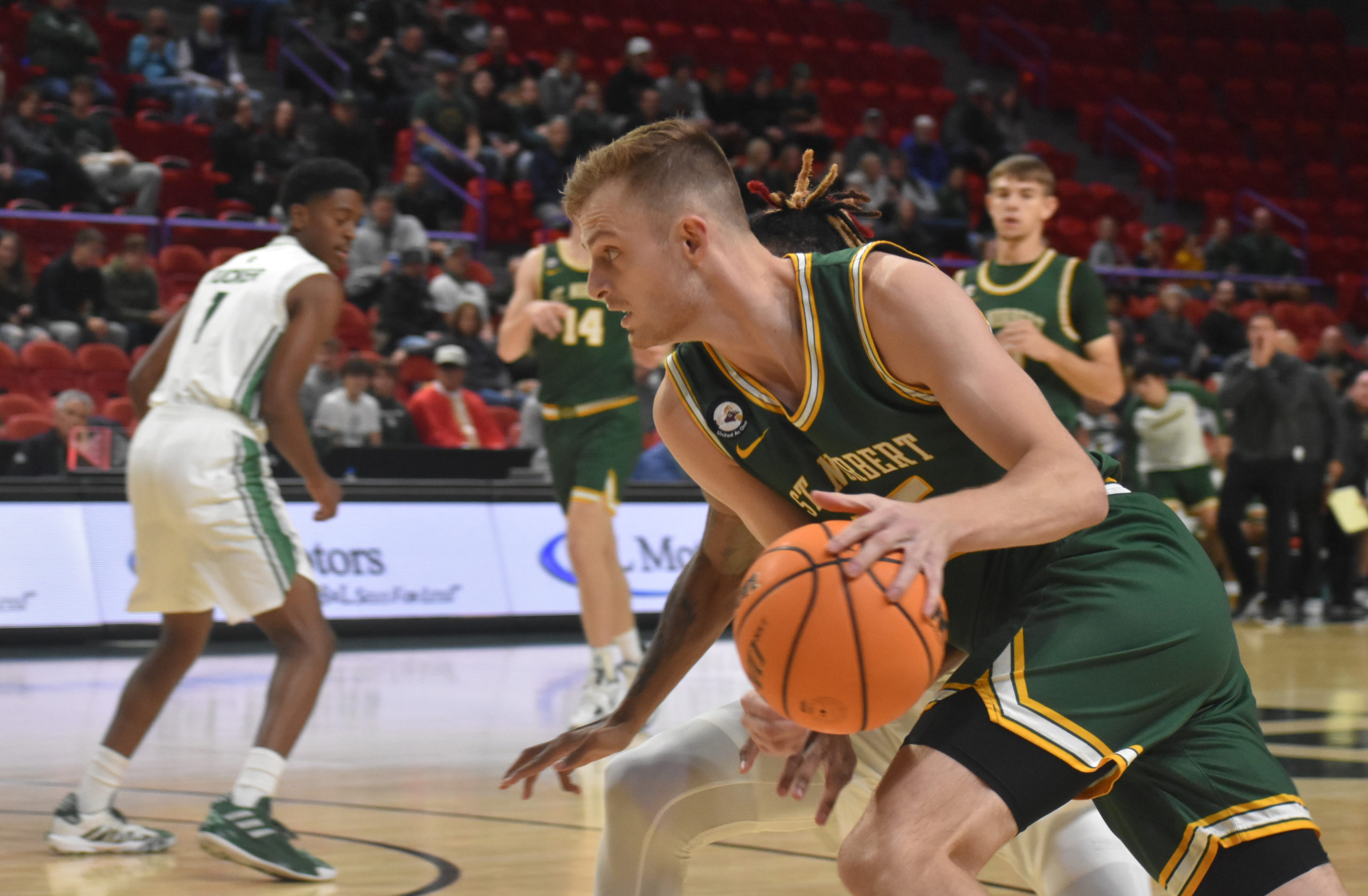 Key pieces return for conference-winning Green Knights